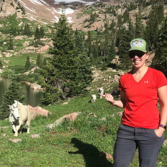 Meet your Posher, Alyssa - Picture 2 of 5